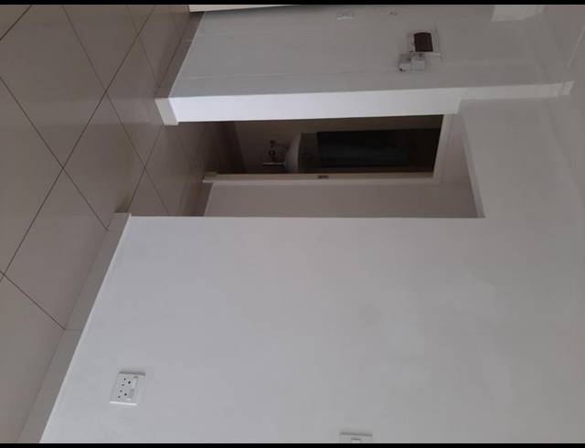 1 BEDROOM PROPERTY TO RENT IN UMHLANGA RIDGE